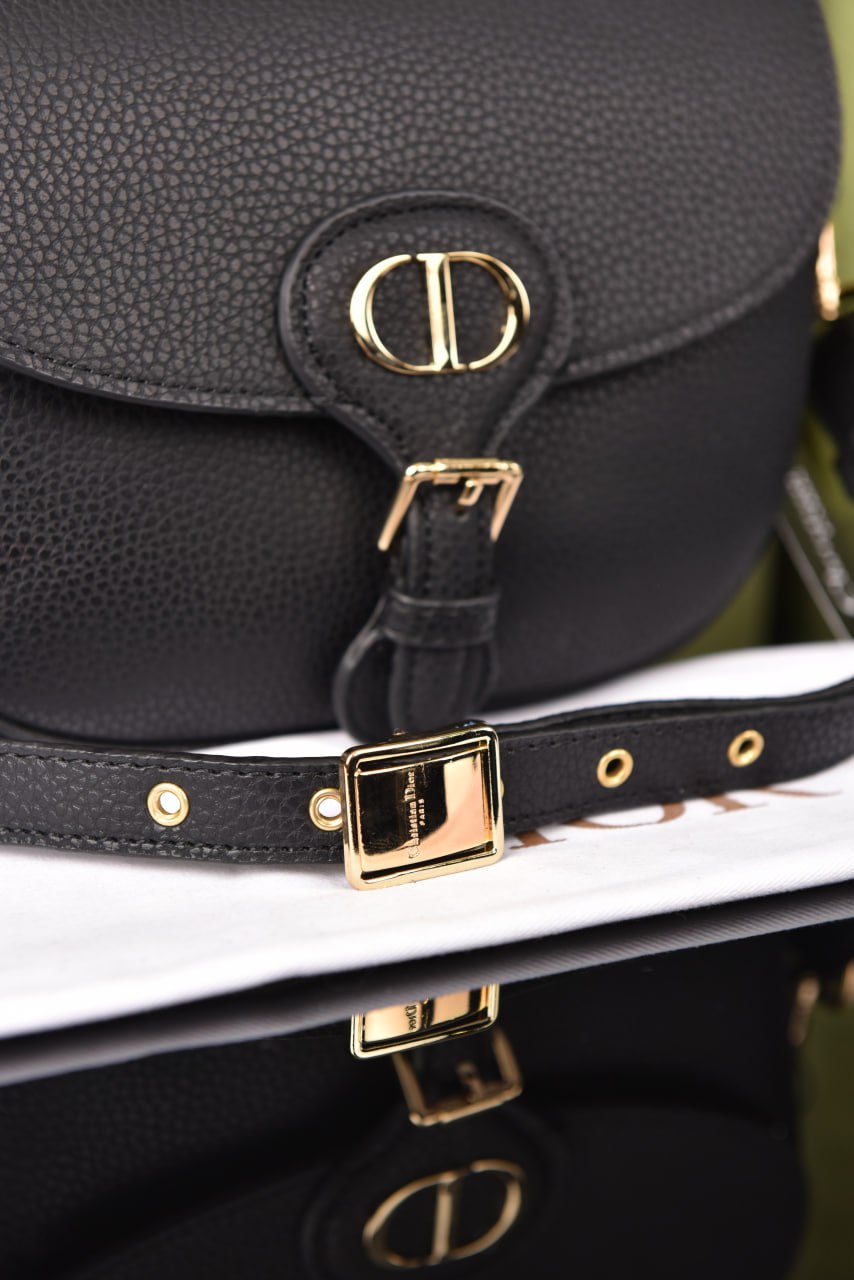 ديور بوبي سادة (12 لون) - Dior Medium Bobby Bag