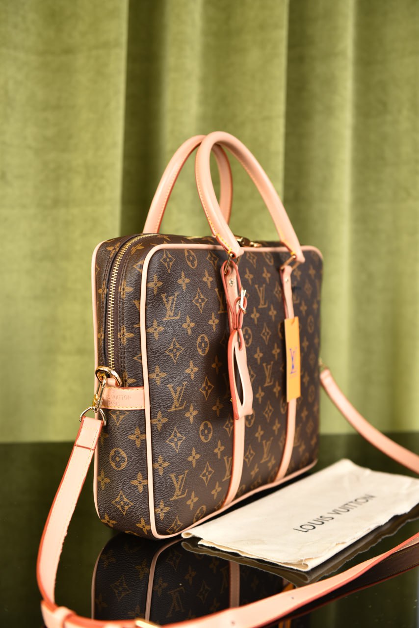 لوي فيتون (9 ألوان) - Louis Vuitton Porte Documents Voyage PM