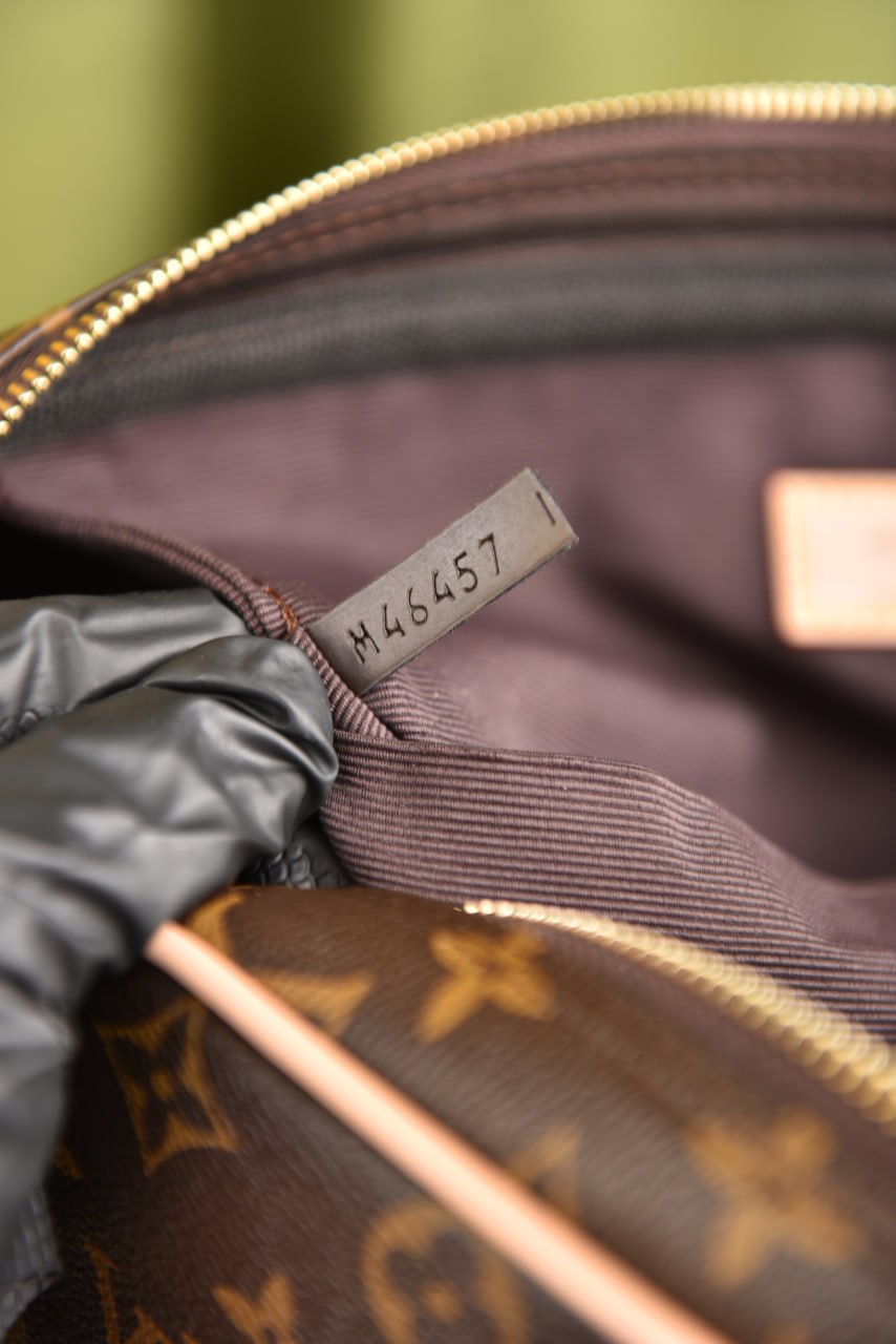 لوي فيتون (9 ألوان) - Louis Vuitton Porte Documents Voyage PM