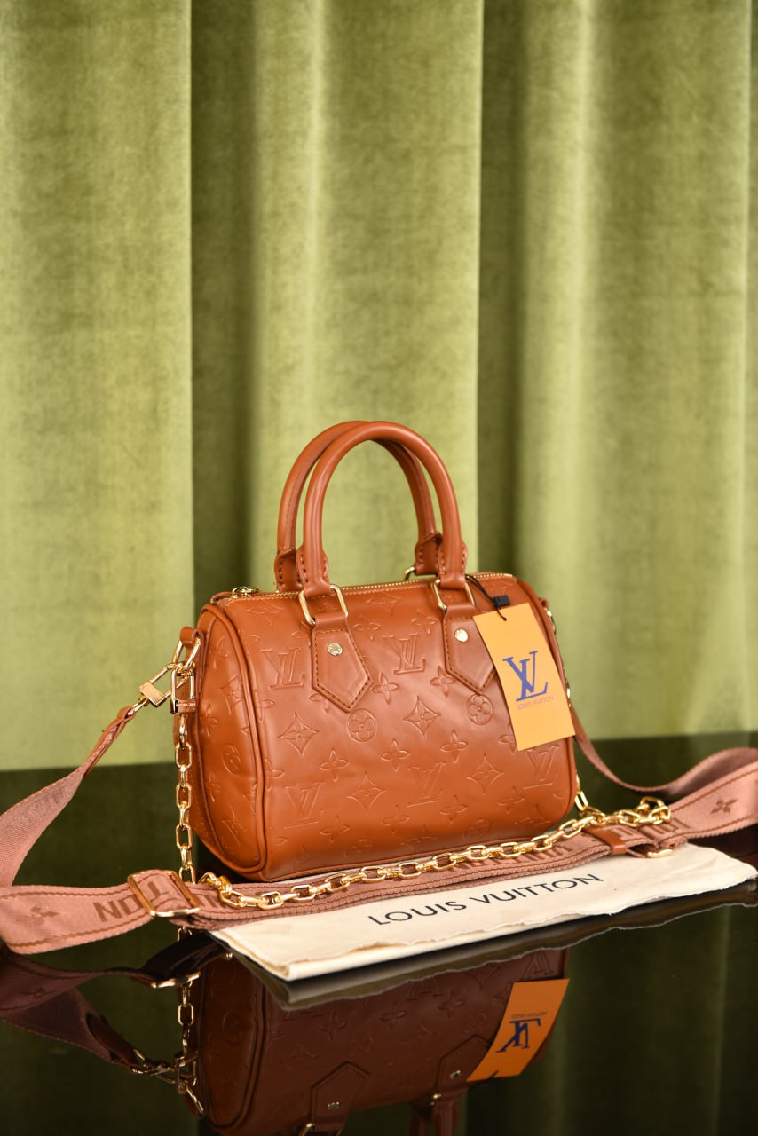 لوي فيتون (12 لون) - Louis Vuitton Speedy Bandouliere