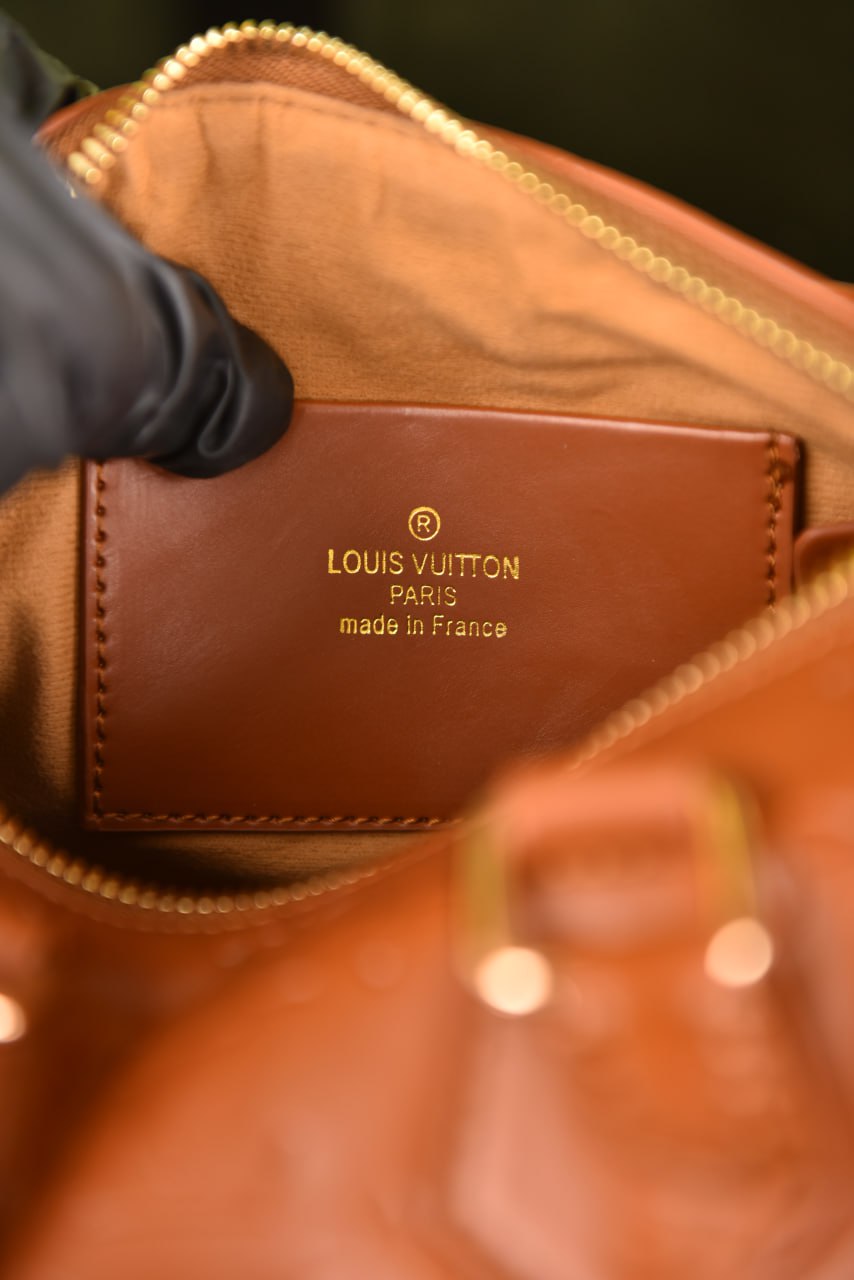 لوي فيتون (12 لون) - Louis Vuitton Speedy Bandouliere