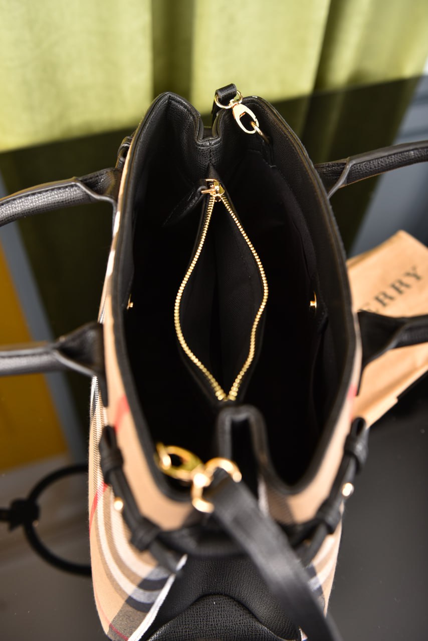 بيربري بانر (9 ألوان) - Burberry Medium Banner Bag